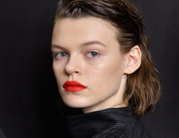 Labbra rosse e nude look