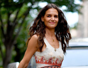 Katie Holmes e le altre star single che se la spassano