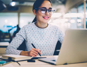 Arriva Huknow, la prima piattaforma online che offre consulenze in videochat