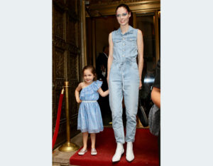 vestiti e accessori per mamma e figlia