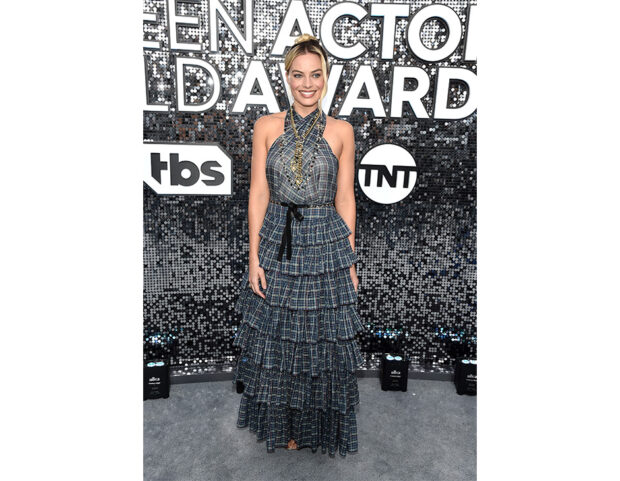 2020-Margot-Robbie-dress-Chanel-red-carpet-Sag-Awards