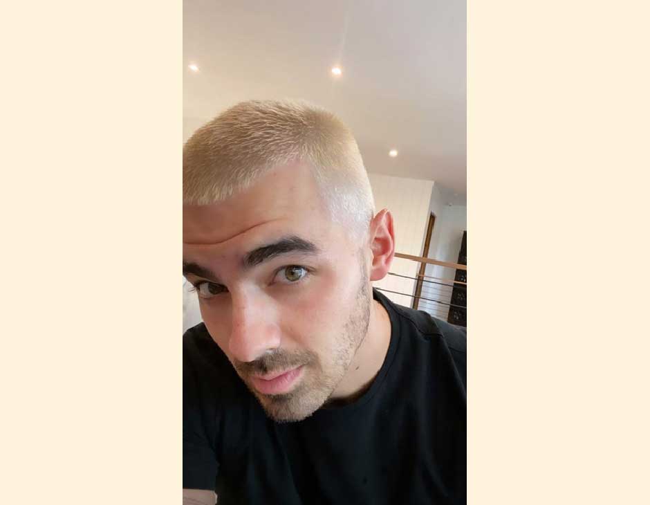 Joe Jonas papà biondo