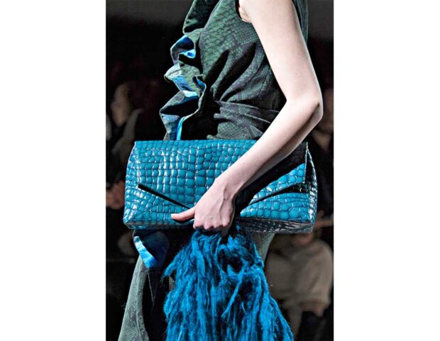 DRIES-VAN-NOTEN–fw-20-21-clutch
