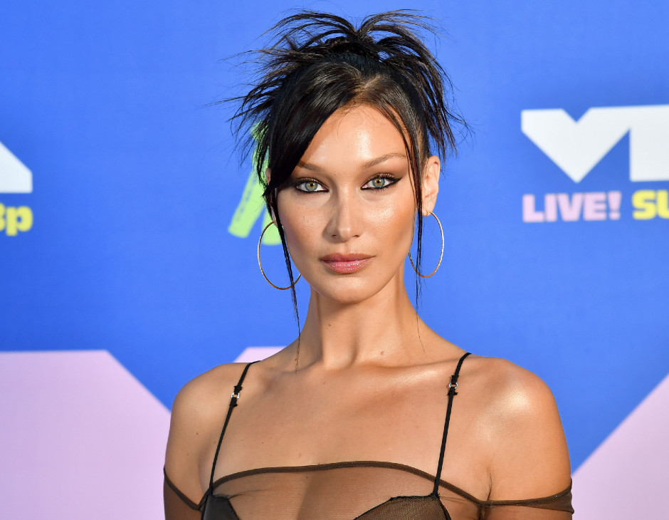 VMA 2020 Bella Hadid look