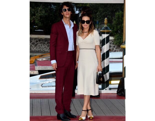 Carolina-Crescentini-e-Francesco-Motta-in-Gucci