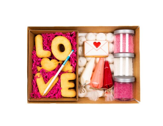 valentine-cookie-kit