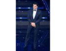 alberto Tomba look Emporio Armani finale Sanremo 2021