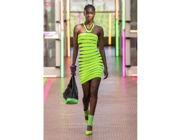 Tendenza fluo i colori accesi conquistano il guardaroba P E 2021 Tu Style