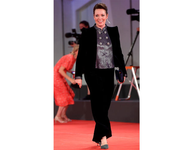 olivia-colman-armani-ansa