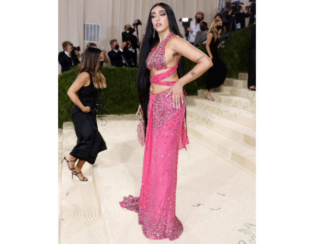 Lourdes-Leon-moschino ansa