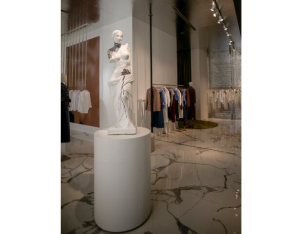 particolare interno store NaraCamicie Milano