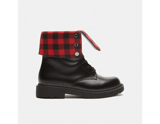 BATA-_-Anfibi-con-interno-effetto-tartan-€-74.99