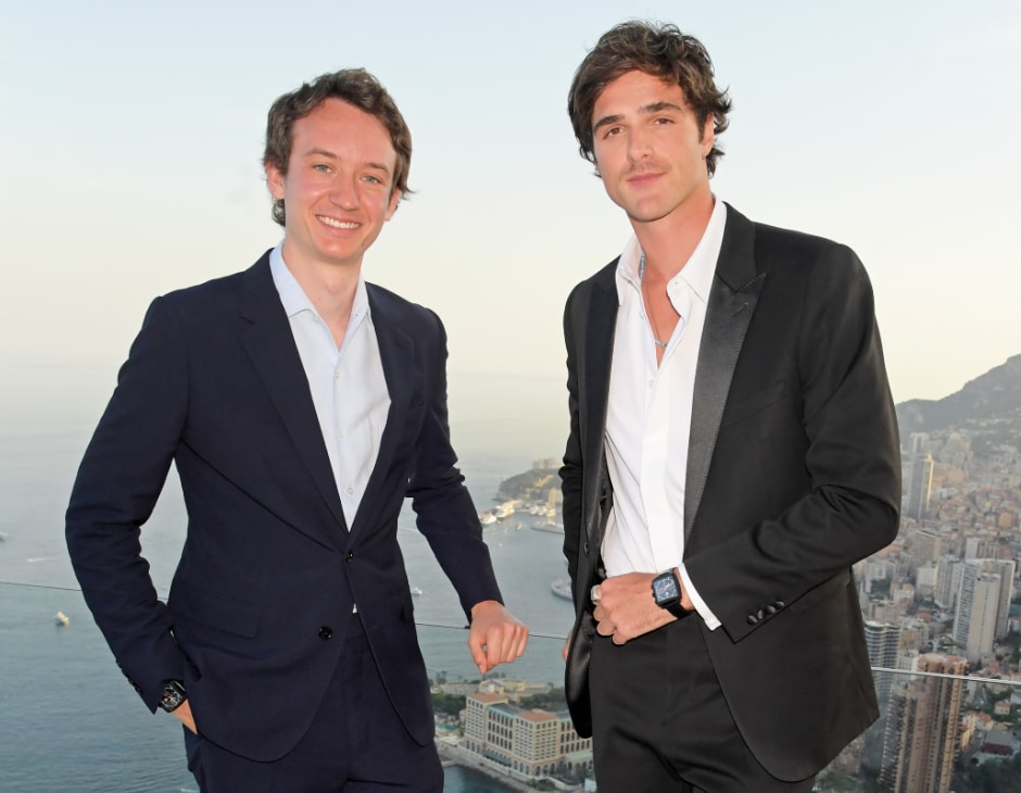 FRÉDÉRIC ARNAULT, CEO DI TAG HEUER CON JACOB ELORDI