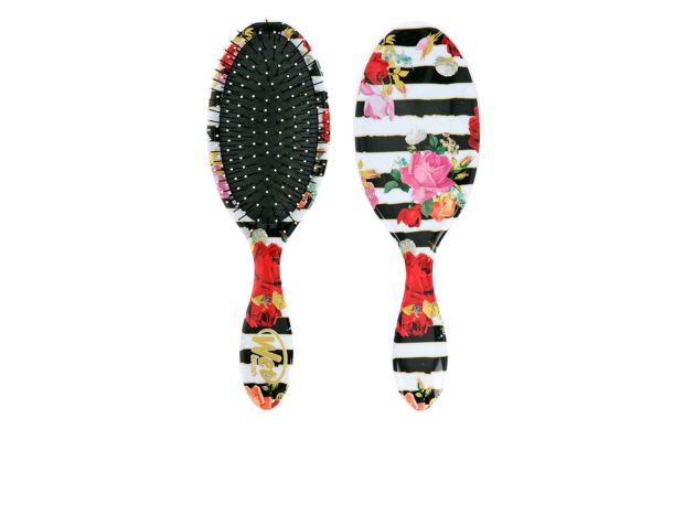 Spazzola anti-strappo e sciogli-nodi Wet Brush<br />€ 12,99