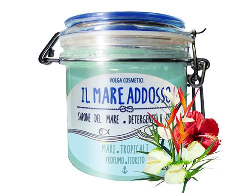 Detergente multitasking per doccia, esfoliante e lavamani quotidiano: Il Mare Addosso di Volga Cosmetici € 16