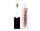 Con estratto di rosa <br />e acido ialuronico, regala volume e brillantezza: Rossetto Lacca ad azione rimpolpante <br />di Bottega Verde <br />(€ 10,99).